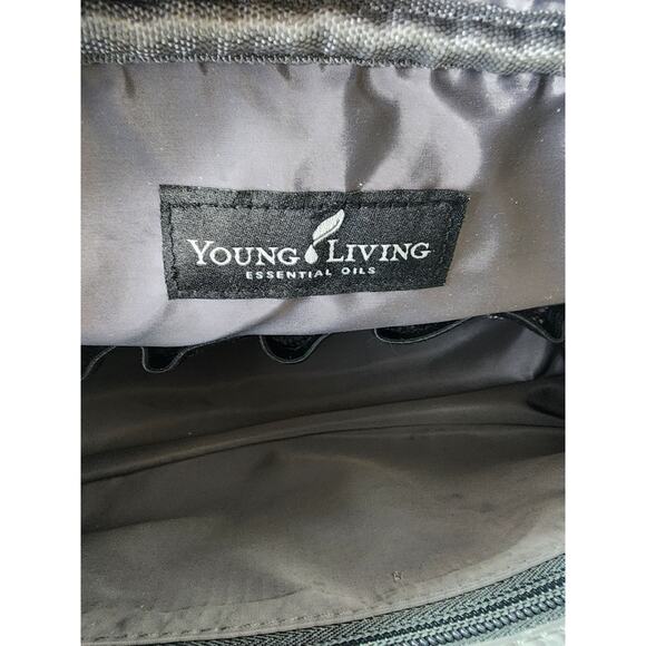 YOUNG LIVING Essential Oils Travel Accessories Cosmetic Bag - Picture 9 of 10